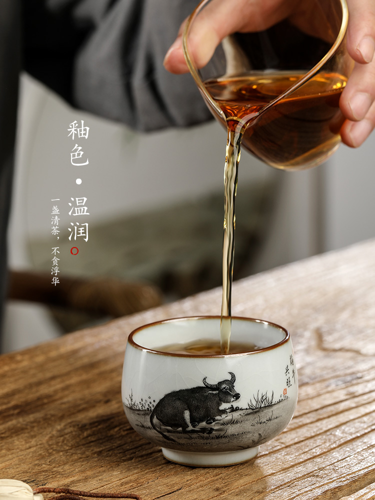 Hand your up jingdezhen tea master cup single cup pure manual zodiac cattle kung fu tea sample tea cup