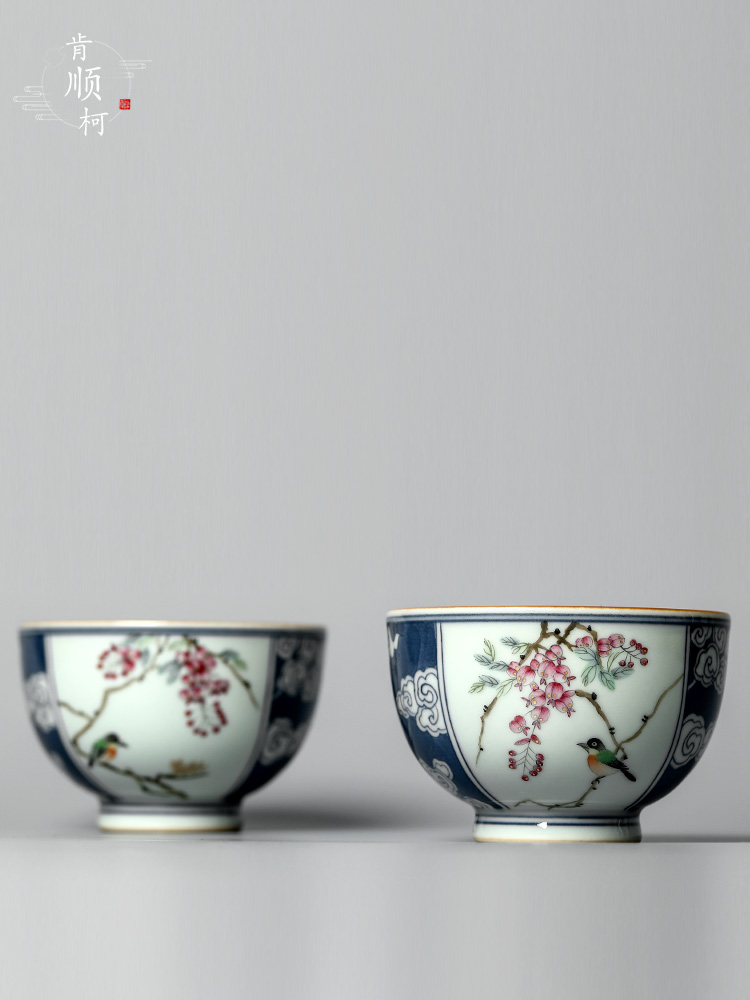 Jingdezhen blue and white window wisteria flowers and birds hand - made kung fu tea cups masters cup a cup of pure checking ceramic sample tea cup