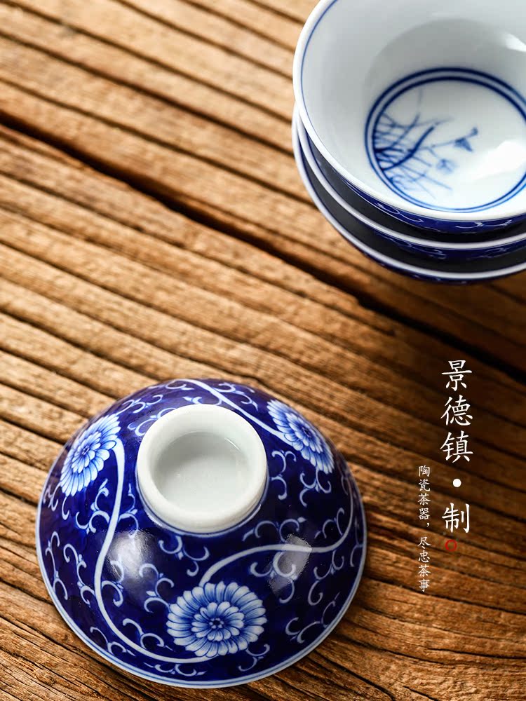 Jingdezhen blue and white master cup single cup pure manual sample tea cup hand - made by patterns kung fu tea tea set