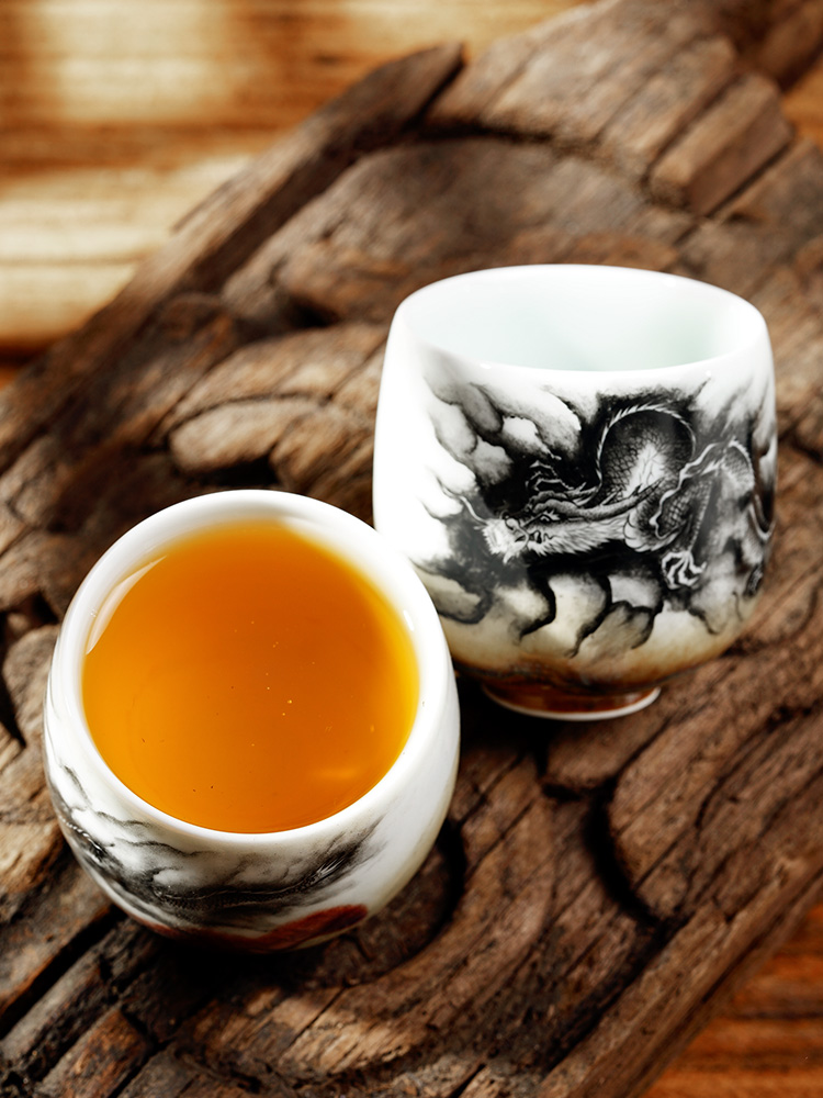 Jingdezhen ceramic cups kongfu master cup single cup pure manual high - end hand - made zodiac dragon sample tea cup