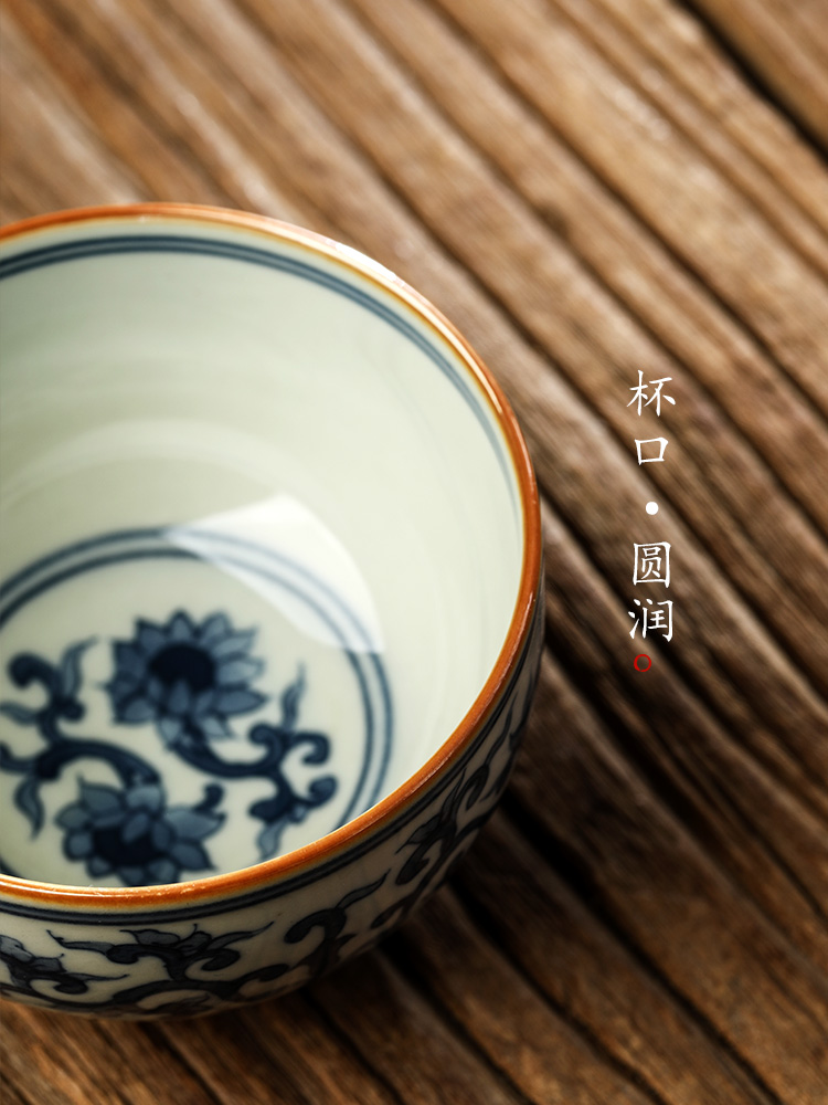 Blue and white hand wrapped branch lotus master cup single CPU jingdezhen ceramic cups single cup sample tea cup men 's checking kung fu