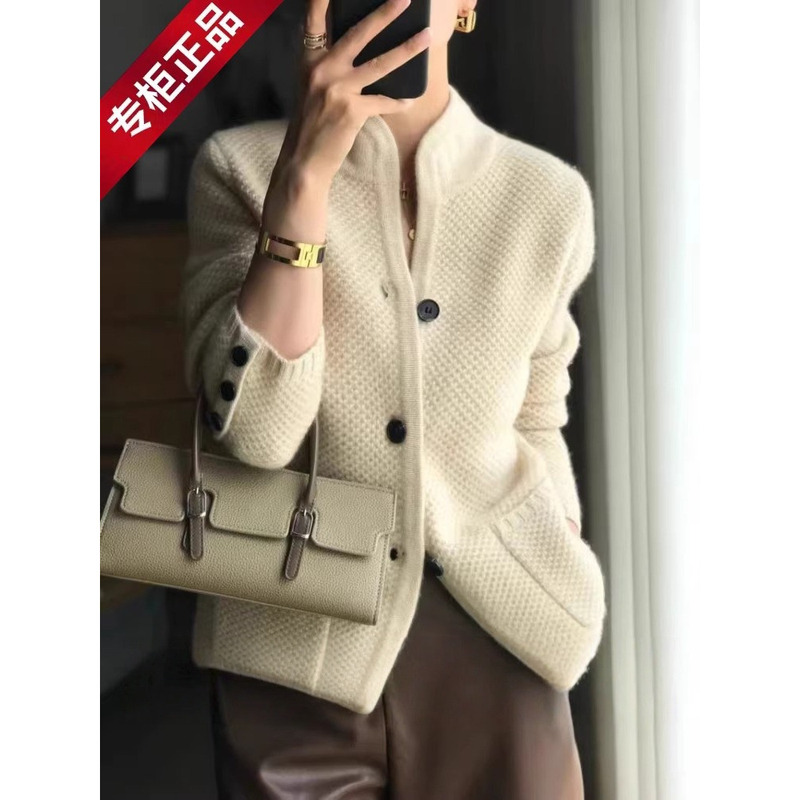 Ordos City's New Autumn and Winter Wool Cardigan Women's Coat, Loose Thickened Sweater, Wool Knit Top Ordos City's New Autumn and Winter Wool Cardigan Women's Coat, Loose Thickened Sweater, Wool Knit Top