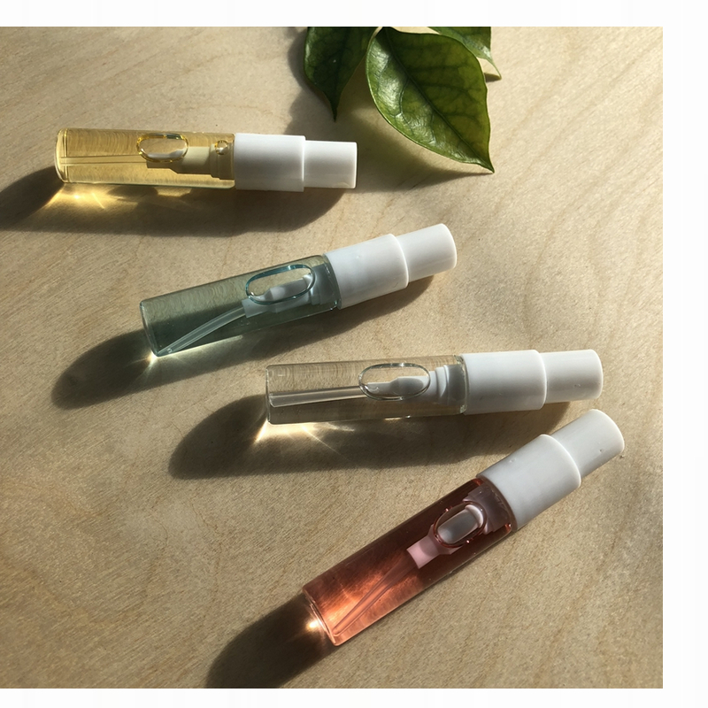 Nữ sinh viên Eau de Toilette mẫu thử nghiệm ống phun nước màu đen mẫu Q phiên bản thử nghiệm mùi hương kéo dài 3ml thị trấn nhỏ Yixiang nước hoa 212