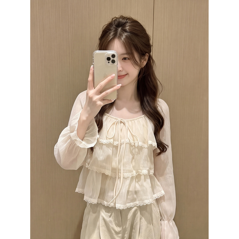 Gentle and Layered Ruffled Lace Blouse for Women, Early Autumn Sweet and Spicy Style with Flared Sleeves and Fairy-Like Sun Protection Top Gentle and Layered Ruffled Lace Blouse for Women, Early Autumn Sweet and Spicy Style with Flared Sleeves and Fairy-Like Sun Protection Top