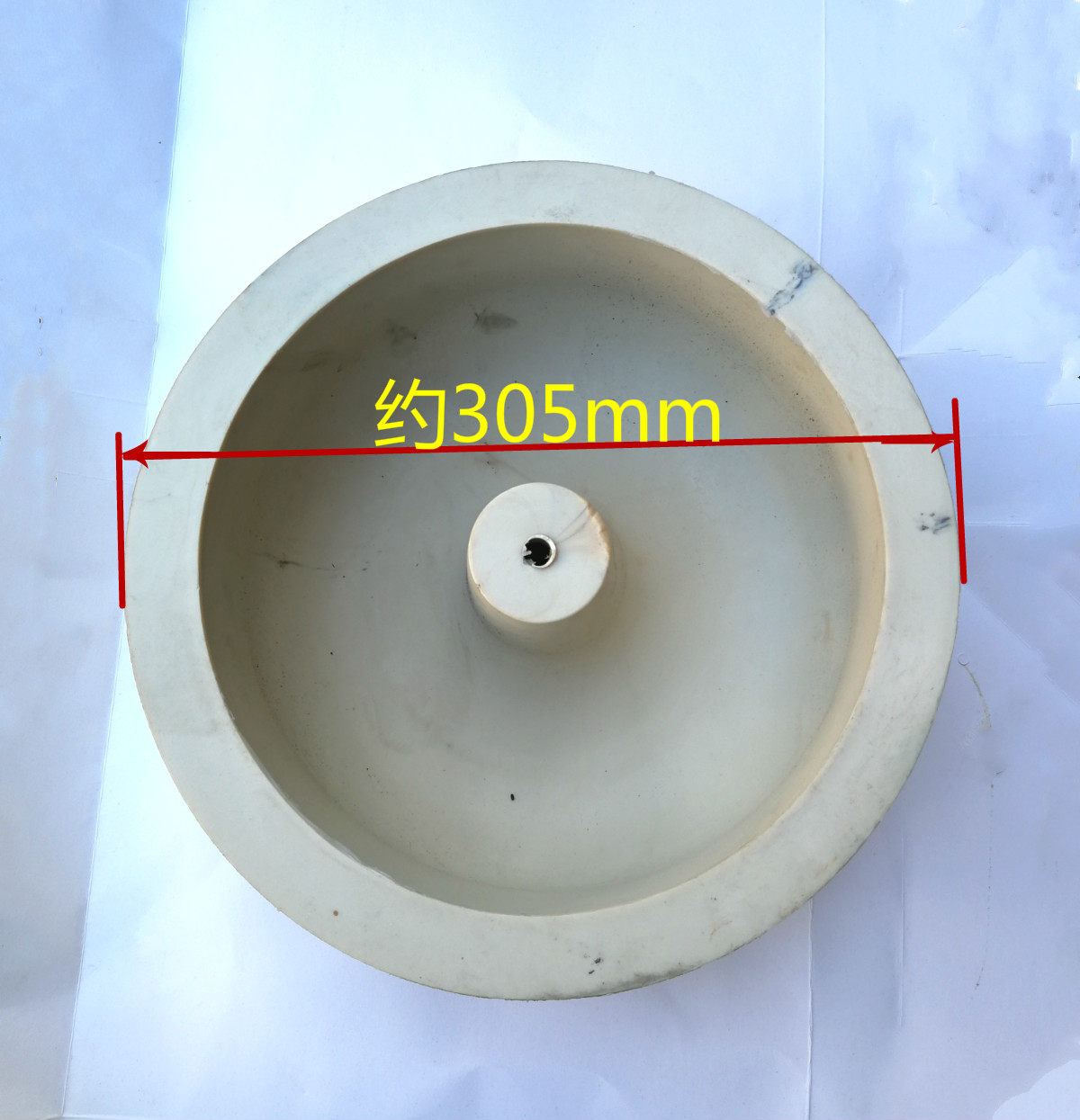 Jade polishing machine vibration machine black and white rubber bucket agate vibration bucket vibration bucket vibration grinding machine vibration bucket manufacturer 10 inch