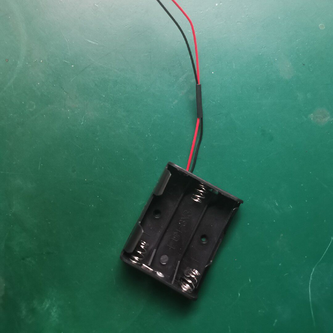 Electrostatic alarm battery box