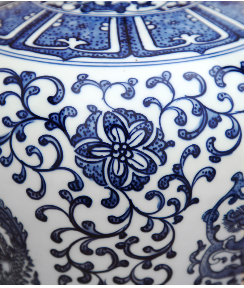 To ceramics hand - made porcelain in extremely good fortune may bottle