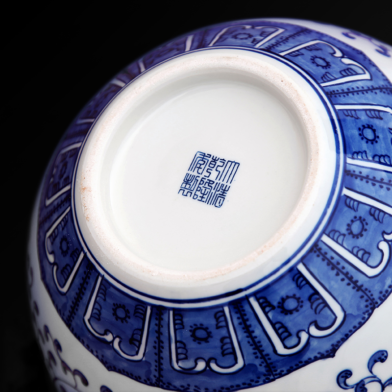 To pure hand - made blue - and - white porcelain industry youligong gourd bottle