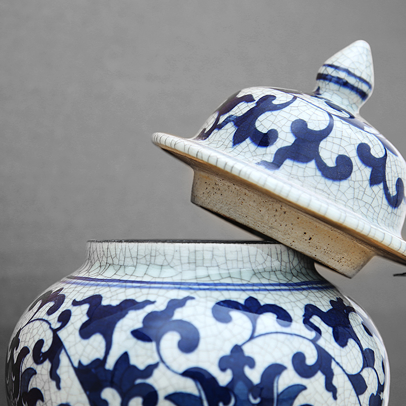 Blue and white porcelain of jingdezhen ceramics glaze cracks general tank storage place of Chinese style household archaized decorations sitting room