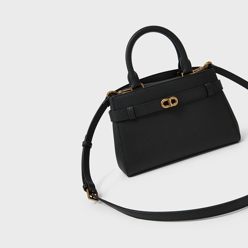 【Подарок на день матери】 Charles & Keith Женская сумка CK2-50160102 Сумма среднего металлической пряжки Келли Сумка