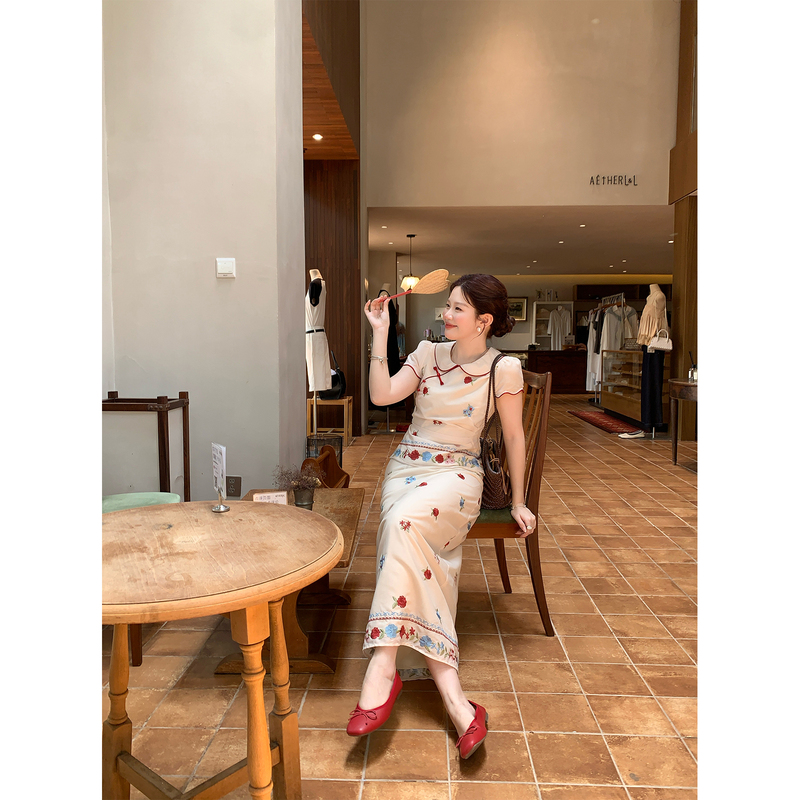 Fire Fire Fire【Floral Light Apricot】New Chinese Style Heavy Embroidery Doll Collar Improved Cheongsam Women's Long Dress Fashion Set