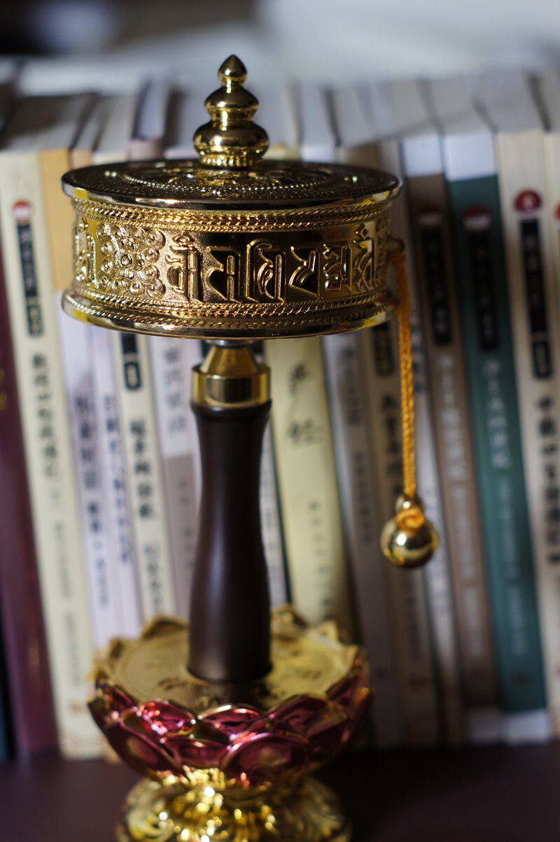 College Commemorative Edition Avalokitesvara Heart Mantra Hand-turned prayer wheel prayer wheel 126,000 kai guang