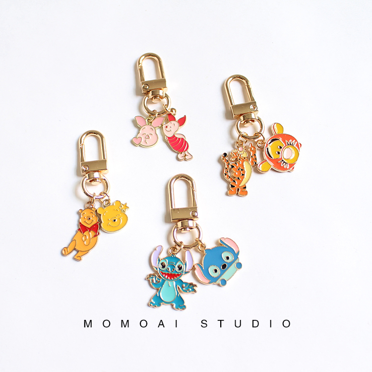 Japanese-Style Cartoon Winnie the Pooh, Piglet, Eeyore, and Donkey AirPods Pendant Doll Keychain USB Flash Drive Accessory