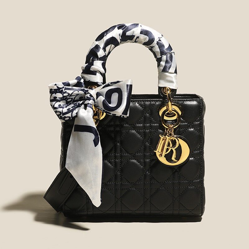 Princess Diana Bag, Genuine Product from the Store, 2026 New Model, Quilted Sheepskin Handbag, Light Luxury, Famous Brand, Luxury Goods, Big-Name Brand Bag for Women Princess Diana Bag, Genuine Product from the Store, 2026 New Model, Quilted Sheepskin Handbag, Light Luxury, Famous Brand, Luxury Goods, Big-Name Brand Bag for Women