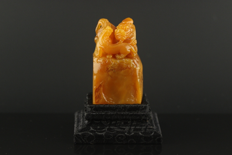 Laos northern Tian Yellowstone mother and son seal gold stone seal carving ancient play craft engraving collection for investment gift direct sale