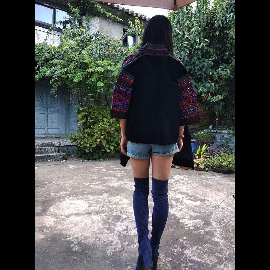 Handmade Old Embroidery embroidered embroidered embroidered sheet Miao Shih Tung hand embroidery old embroidered clothes full of work Animal fashion 100 hitch