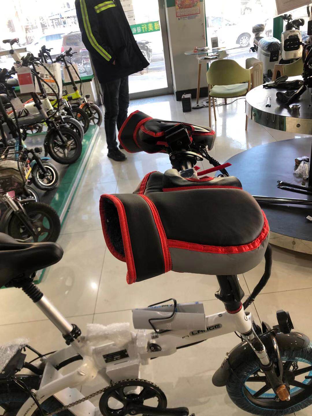 Patent Small Generation Driving Folding Electric Car Winter Warm Plus Suede Thickened Windproof Reflective Small Boxing Handlebar Sleeve-Taobao