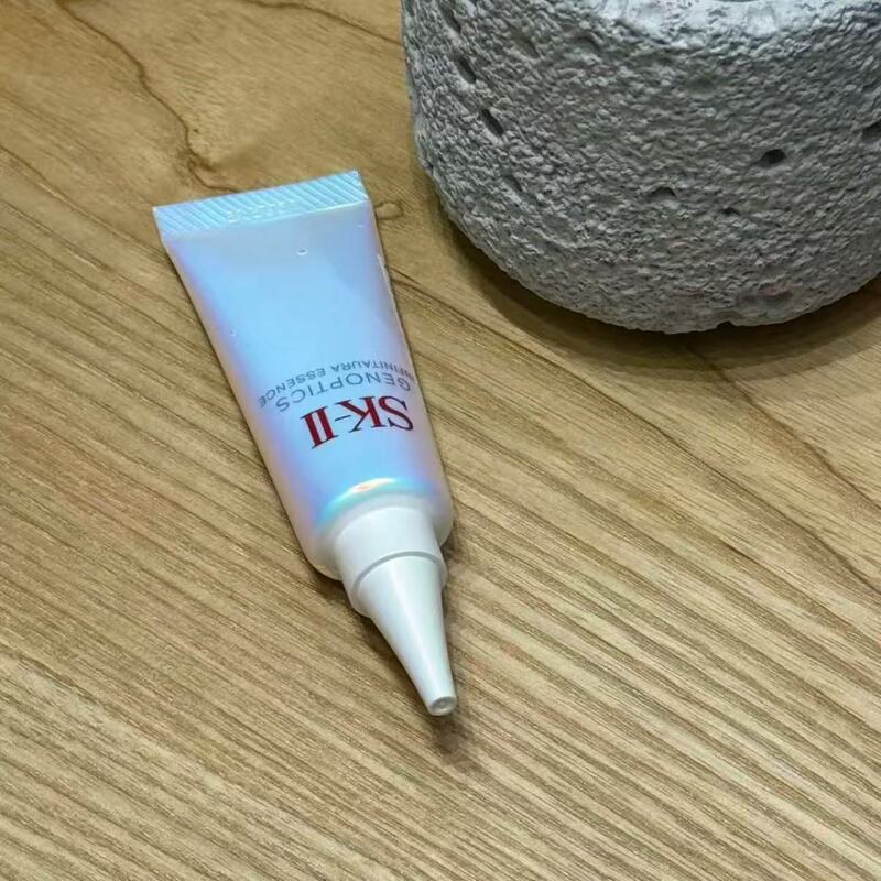 New Version of Sk2 Little Light Bulb Radiance Diamond White Essence 10ml Sample