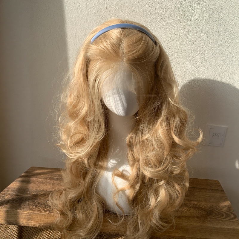 American-Style Sweet and Lazy Platinum Blonde Hand-Crocheted Large Lace Free-Net Doll-Like Micro-Layered Long Curly Wig for Women