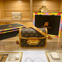 French Fashion Classic Big Brand Trend Horse Saddle Pooch Bag 2022 New Tide Genuine Leather 100 Hitch Fashion Pet Backpack