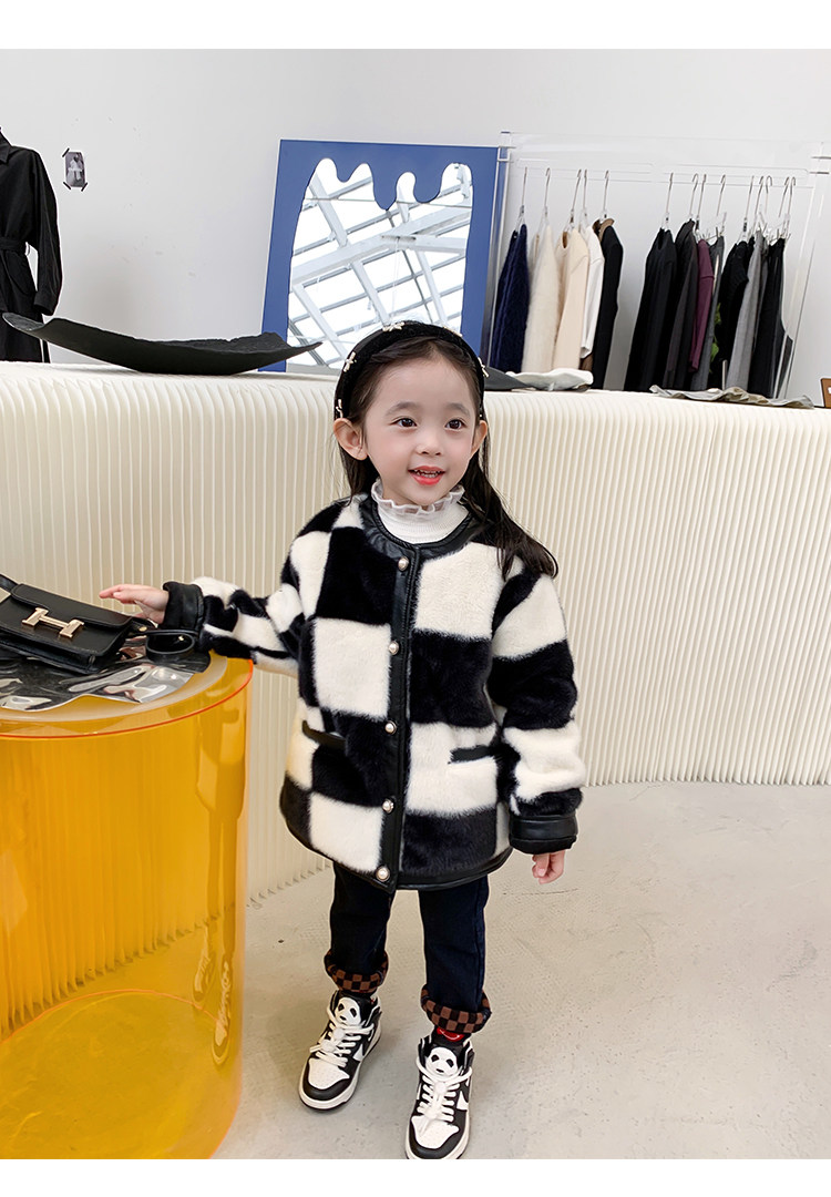 Мех/искусственный мех 冬款加绒皮草亲子装外套 Fall in love with beautiful girls