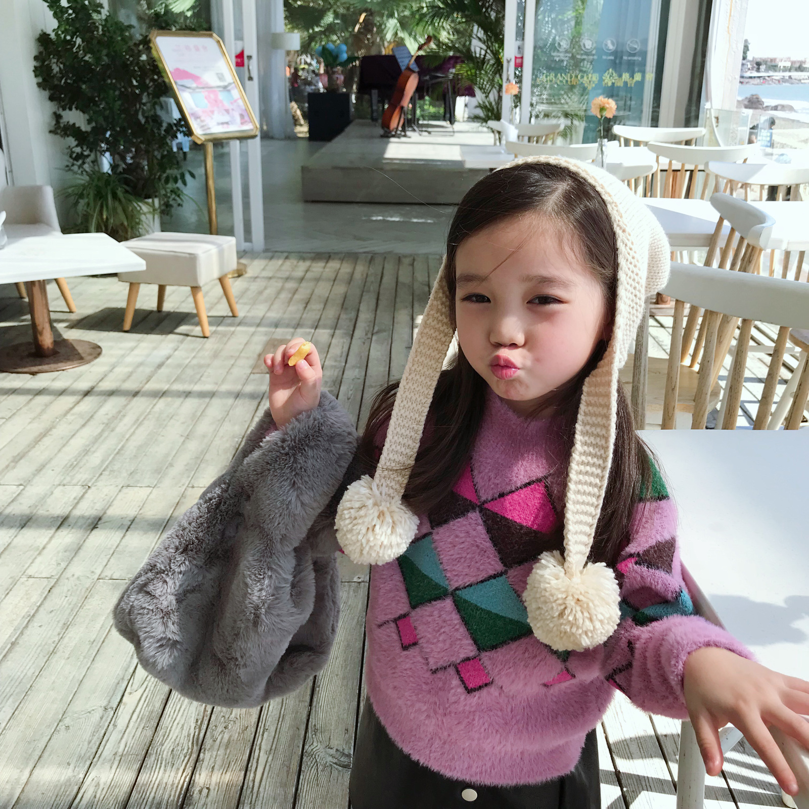 Hong Kong Girls'Girls' sweater 2020 new winter clothing Han's version of the baby mink wool knit cardiovert