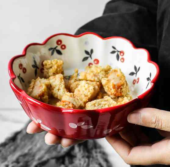 Jingdezhen retro hand - made ceramic cherry small bowl of salad bowl sauce bowl home baby to assist the food bowl of fruit bowl