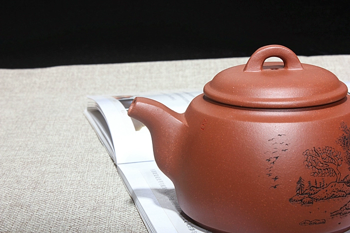 Ấm trà đất sét màu tím Yixing Ấm trà thủ công Kung Fu Bộ ấm trà đất sét màu tím thô - Trà sứ