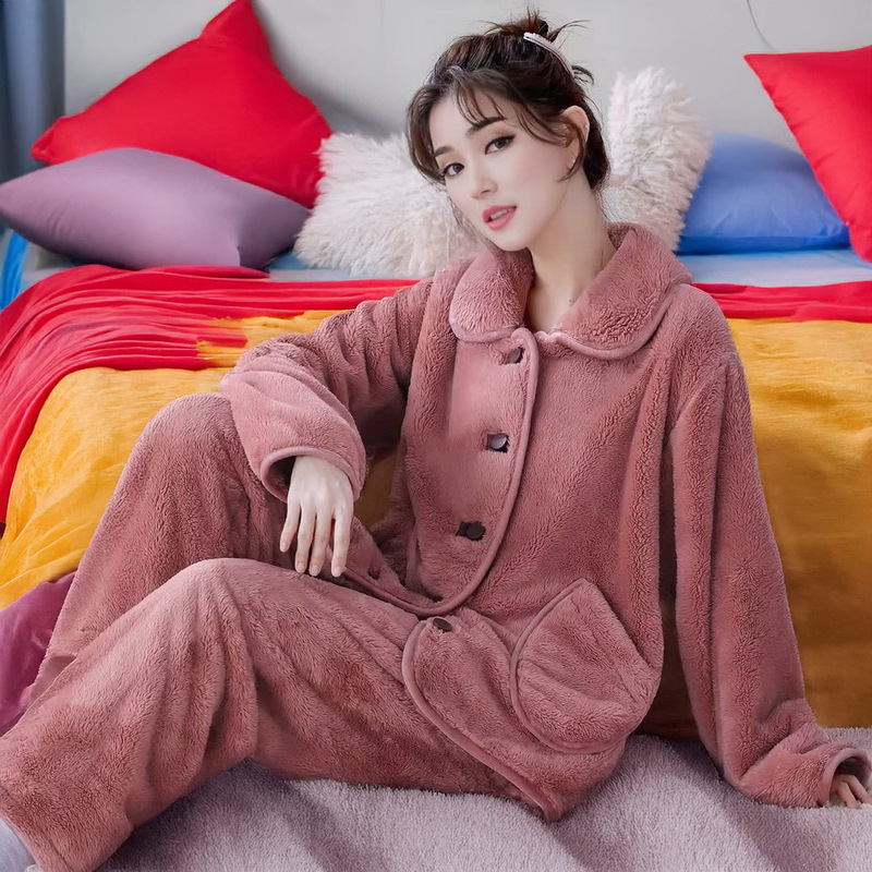 Snowflake Velvet Thermal Insulation Warm Men's Couple Loose Pajamas Home Wear Autumn and Winter Fleece Thickened Women's Flannel Set Snowflake Velvet Thermal Insulation Warm Men's Couple Loose Pajamas Home Wear Autumn and Winter Fleece Thickened Women's Flannel Set