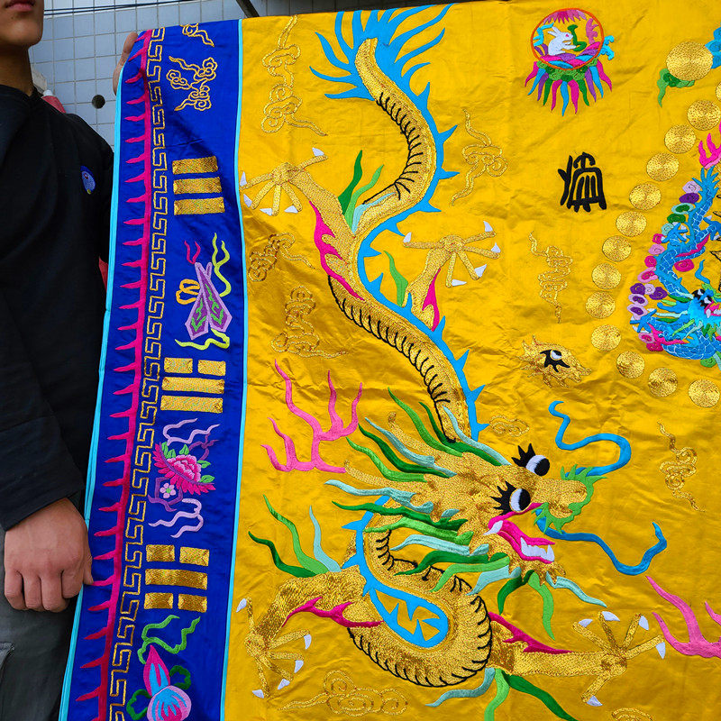 Даосское одеяние 手工金线刺绣双龙法衣土黄色140码高功绛衣道袍法袍大号道衣道服