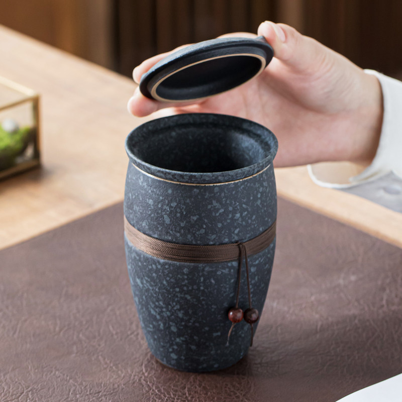 Japanese-style tea water separation tea cup ceramic with lid creative filter office portable household drinking tea cup water cup