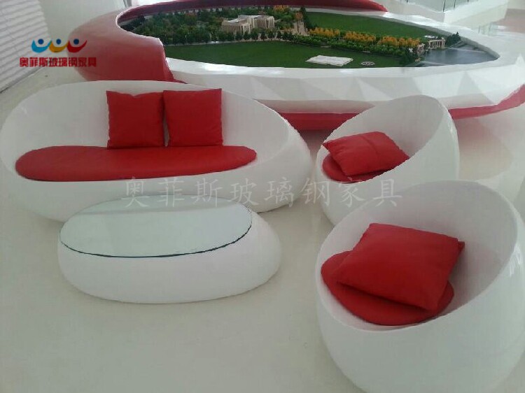 Creative glass fiber shopping mall leisure seat leaning on special-shaped beauty ornaments public rest stool sample House exhibition center negotiation table and chair