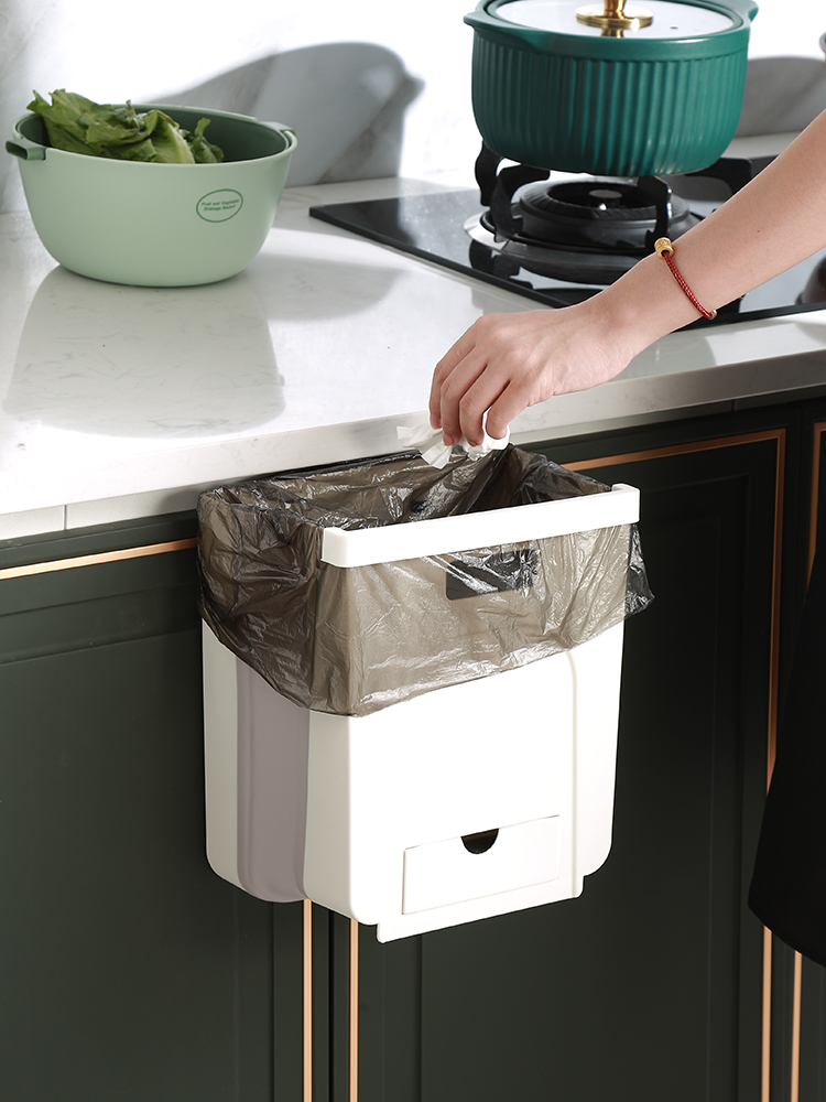 Kitchen special integrated cabinet door trash can hanging free hole folding basket hanging household food waste classification storage bucket