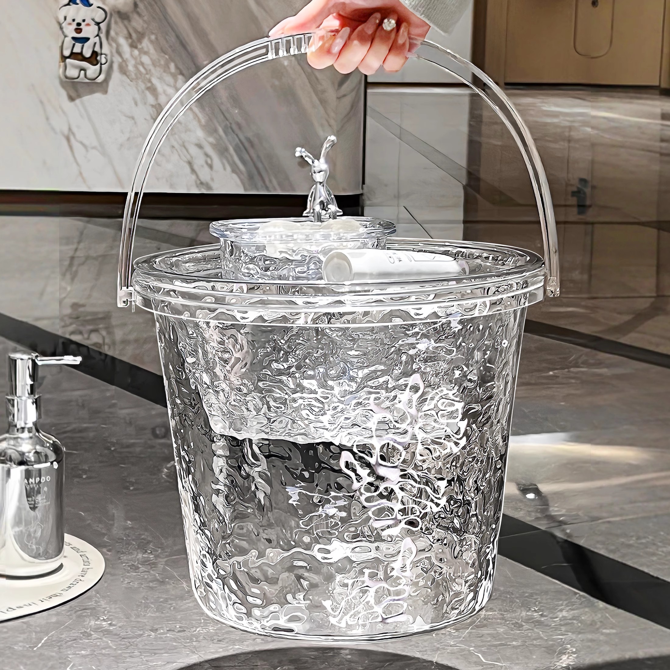 高価なバケツ家庭用大型貯水バケツ蓋付きプラスチックバケツセット厚手学生寮ポータブルバスバケツ