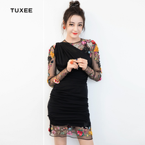 TUXEE di Ligeba Tongan Heavy Flowers Nail Pearl Star Black Clairvoyt Web Yarn Pleated Cashew Dress