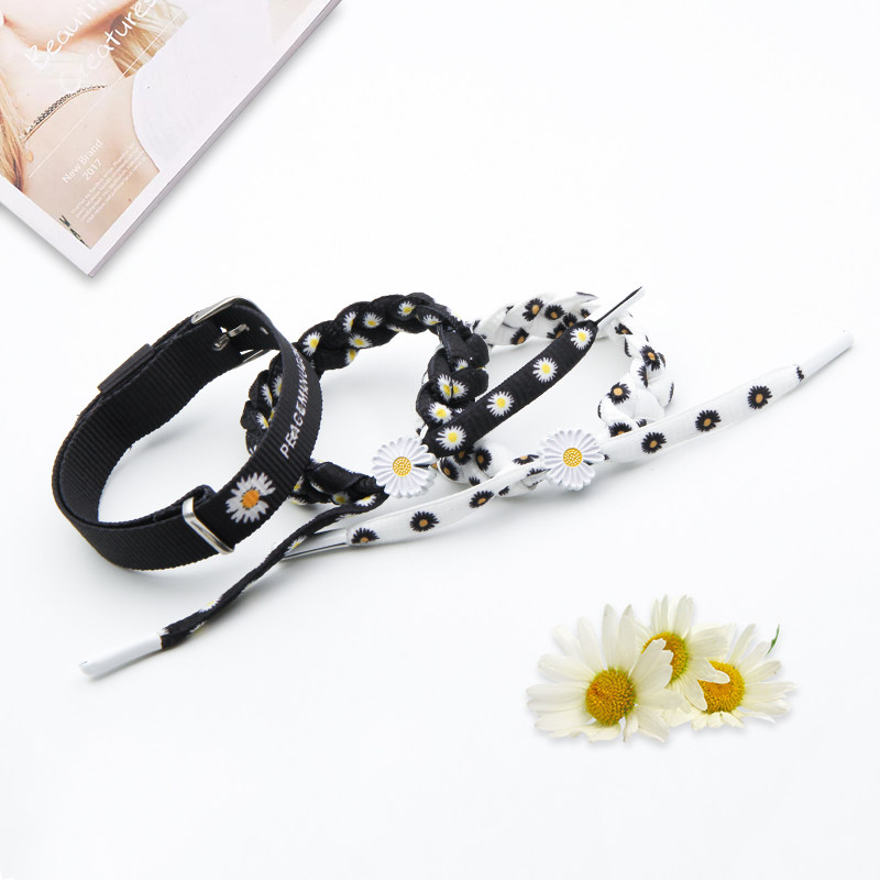 ins brief daisy chicks with GD right Zelong with the same table white male and female hands ring 100 hitch-mate bracelet 