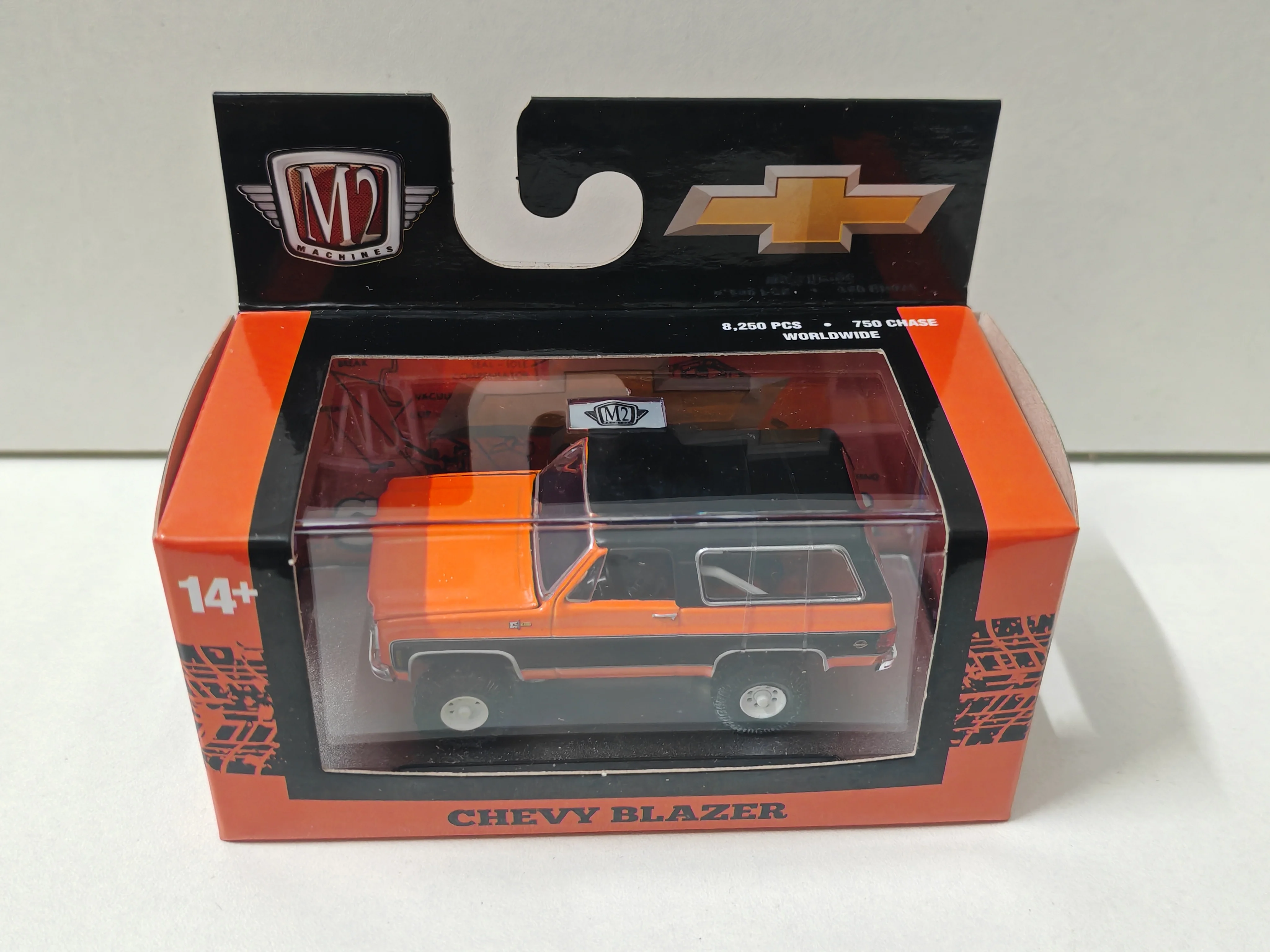 1/64М2 Datsun Chevrolet GMC Pickup Ford Mustang Plymouth Buick Cadillac Van
