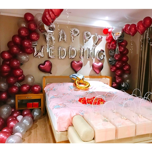 Красное вечернее платье, воздушный шар, с драгоценным камнем