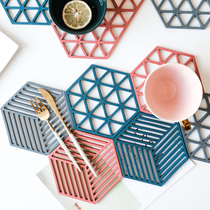 Nordic High Temperature Resistant Silicone Gel Insulation Dining Mat Home Dining Table Mat Waterproof Anti-Grease Anti-Burn Cushion Anti-Slip Bowl Tray Cushion Cup Mat