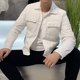 ລະດູໃບໄມ້ຫຼົ່ນແລະລະດູໜາວປີ 2021 ເສື້ອຢືດຝ້າຍແບບບາງໆລົງມາແບບໃໝ່ຂອງຜູ້ຊາຍຍີ່ຫໍ້ trendy slim ສັ້ນແບບງ່າຍດາຍຂອງຜູ້ຊາຍ lapel ເສື້ອ jacket ຝ້າຍສໍາລັບຜູ້ຊາຍ