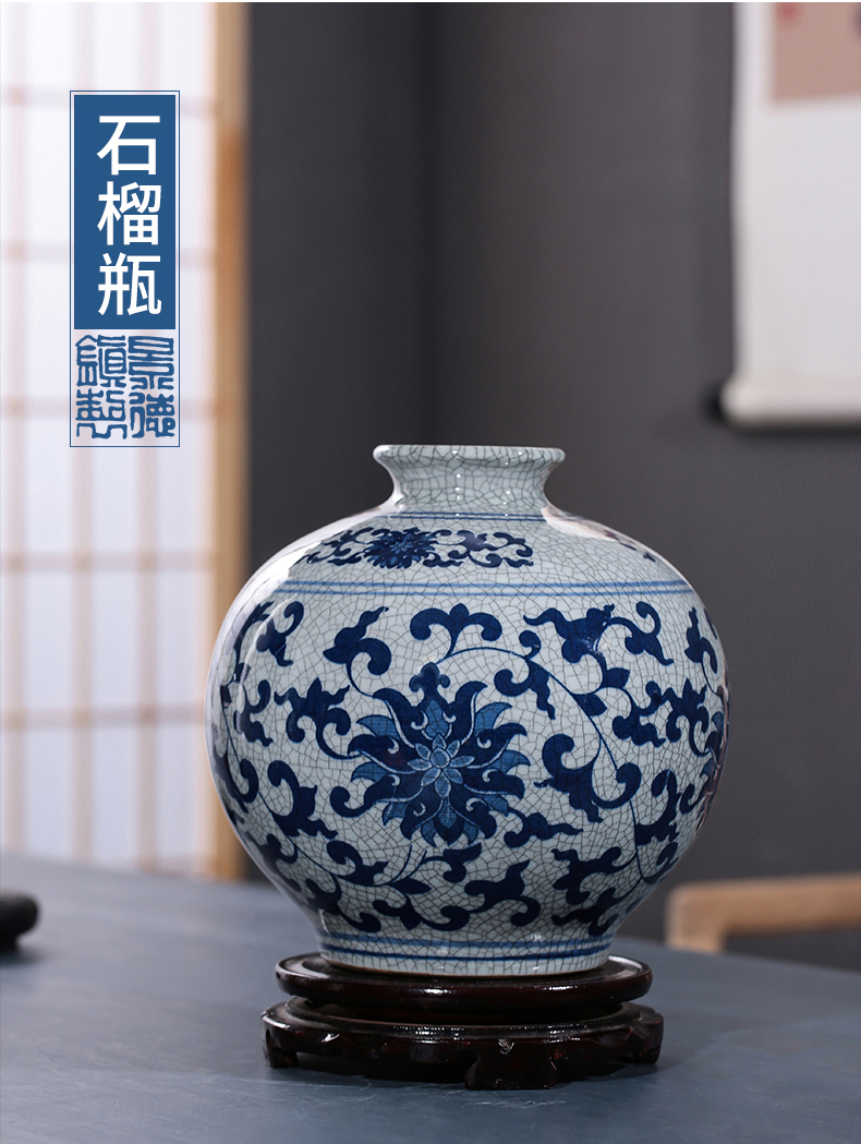 Antique vase of blue and white porcelain of jingdezhen ceramics furnishing articles sitting room adornment style restoring ancient ways household decoration porcelain