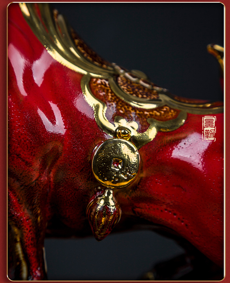 Bullish red ceramic its cattle furnishing articles bull mascot town house sitting room adornment Chinese arts and crafts