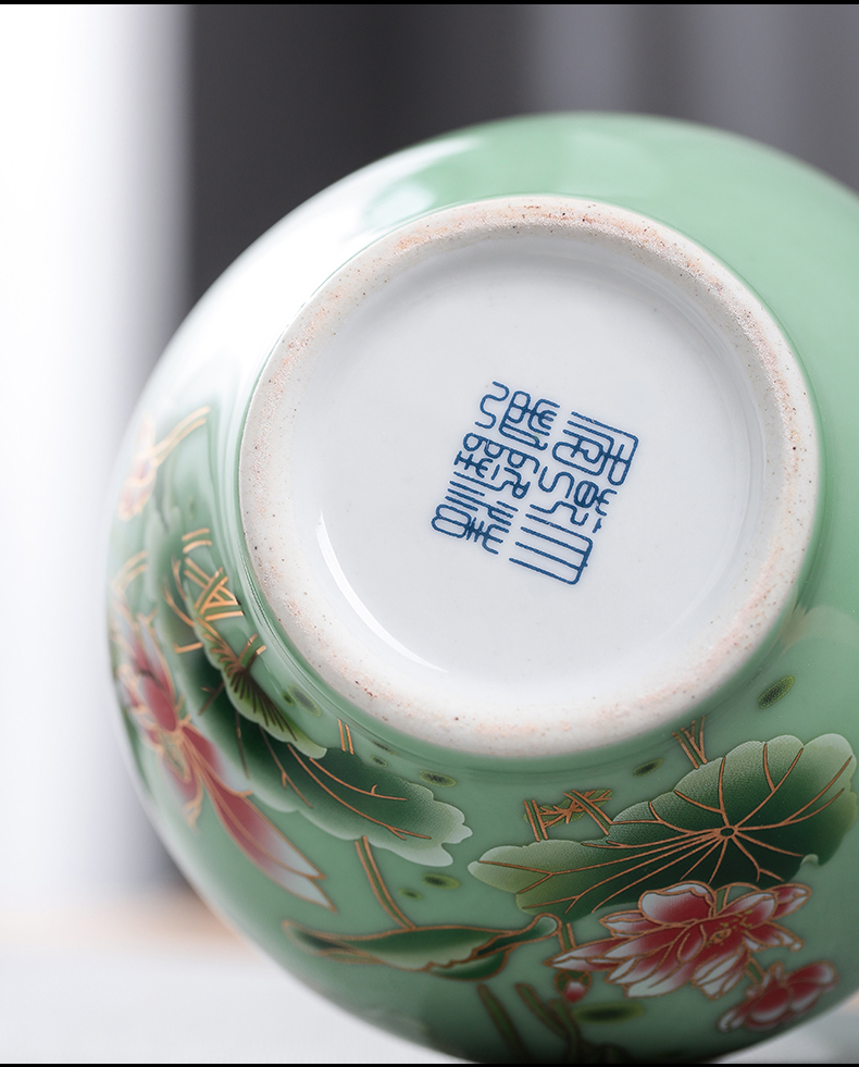 Jingdezhen ceramics vase figure in furnishing articles dried flower arranging flowers sitting room style of household act the role ofing is tasted checking crafts