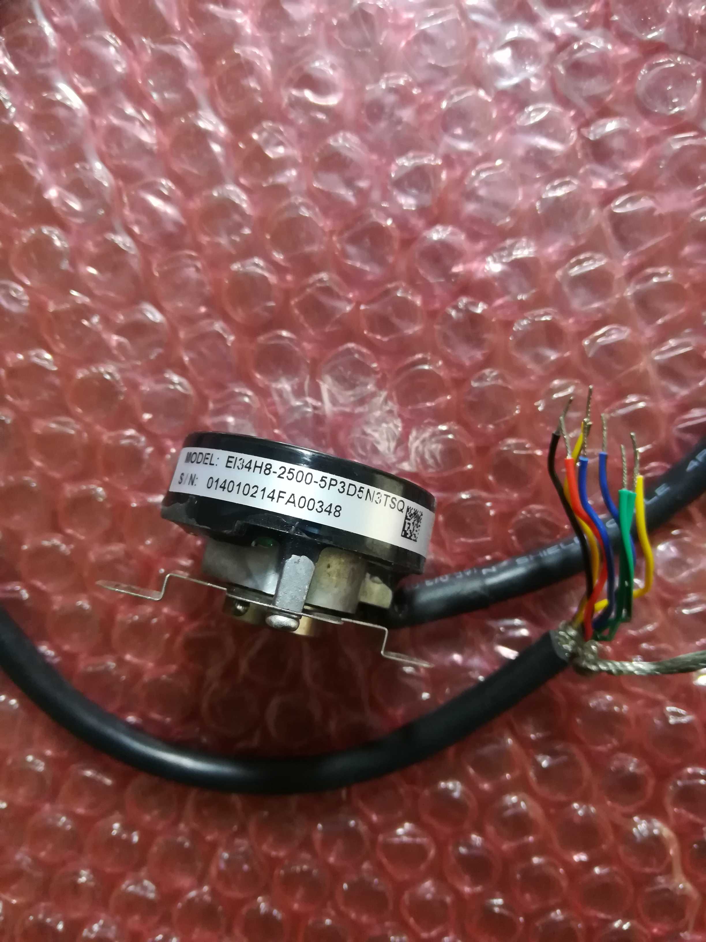 The new original Huichuan servo motor encoder EI34H8-2500-5P3D5N3TSQ