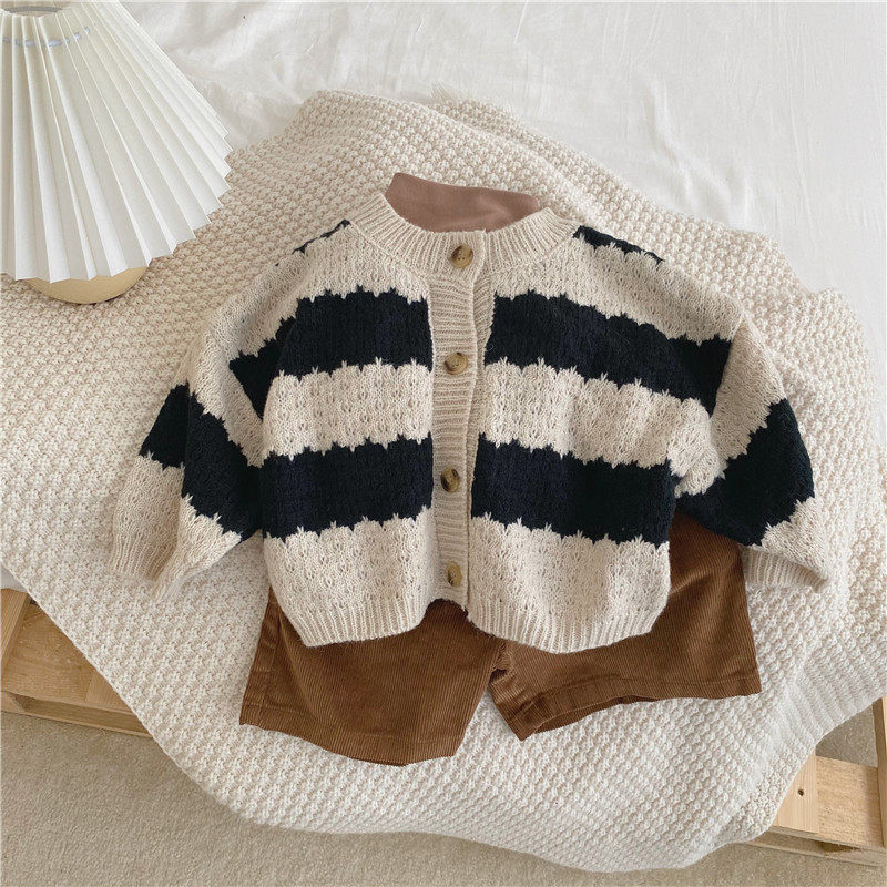 Children knit cardiovert 2022 new spring autumn dress male and female baby black and white striped jacket for children's art and sensations