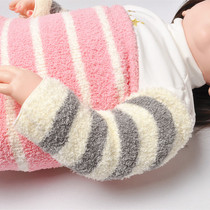 Baby baby sleeps at night armrest arm sleeve autumn and winter thickened anti-cold velvet long gloves winter antifreeze and cold