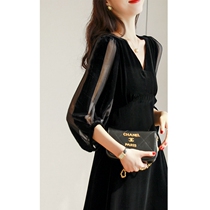 Vero sinly casual French-style reduced-age mulberry silk minimalist design presents a bright little black in front of the eyes