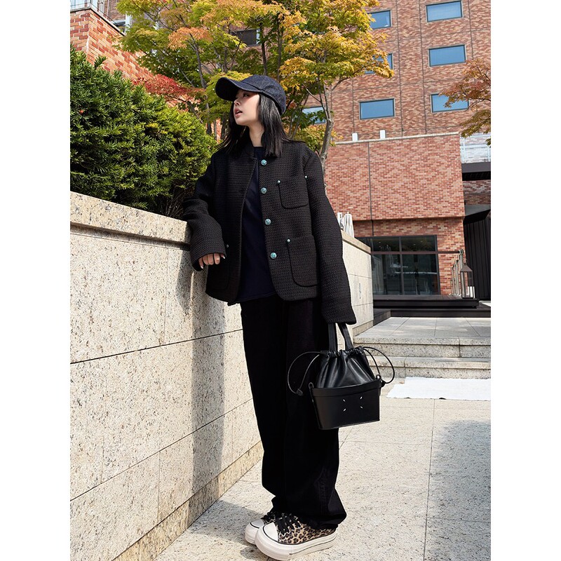 Shen Qiuqiu La Calla Minimalist Heavy-Duty Blue Button Zhongshan Suit Black High-End Round Neck Jacket Oy-Av12082