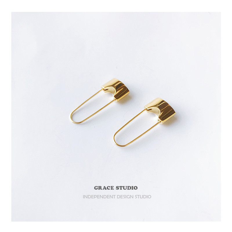 G S handmade cold wind European and American minimalist buckle pin earrings niche designer metal texture earrings