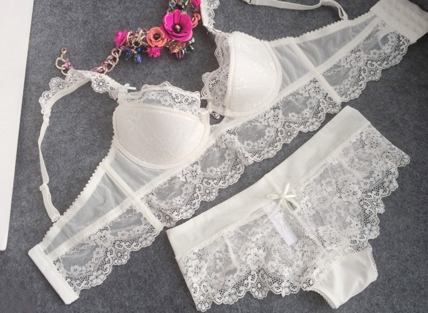 Đặc biệt hàng ngày D Cup Châu Âu và Châu Mỹ Cup mỏng Điều chỉnh Sexy White Lace Sexy Ladies Đồ lót Kích thước lớn Áo ngực đồ bơi nữ kín đáo
